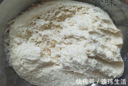 面团|蒸馒头，不要只加酵母！多加“2白”，馒头又白又香，凉了也不硬