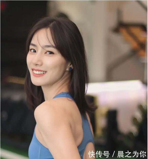 颜值|健身女神颜值高，清晰马甲线惹人羡，坚持这项运动你也可以改变