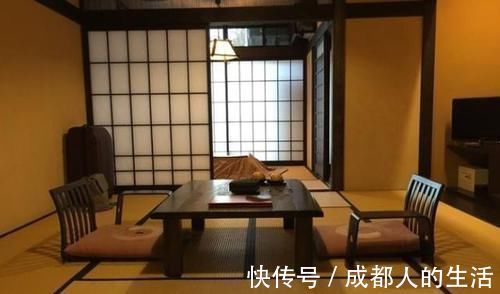 内行人|为什么日本房子都不铺瓷砖内行人道出真相，真后悔我家才发现