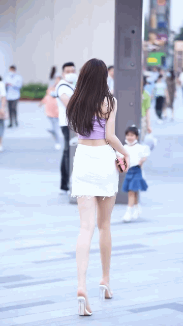 |搞笑GIF段子:如果你拿不出来的话,只能说明你对金子的渴望还不够大