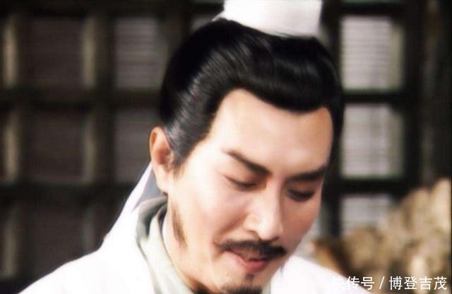 李严|刘备死后诸葛亮专政到何种地步?托孤大臣李严说了一句话道破玄机
