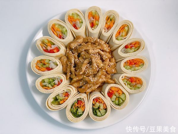 这样的年夜菜｜京酱肉丝千张蔬菜卷你能吃多少？