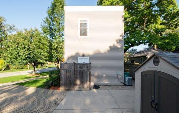 房子|宽90厘米的房子,酷似“一道墙”,却卖出了180万,这是为何