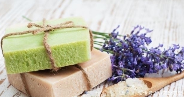 迷人|皮肤状态差,堪称60岁的老大妈,平时做好3步,肌肤光亮迷人