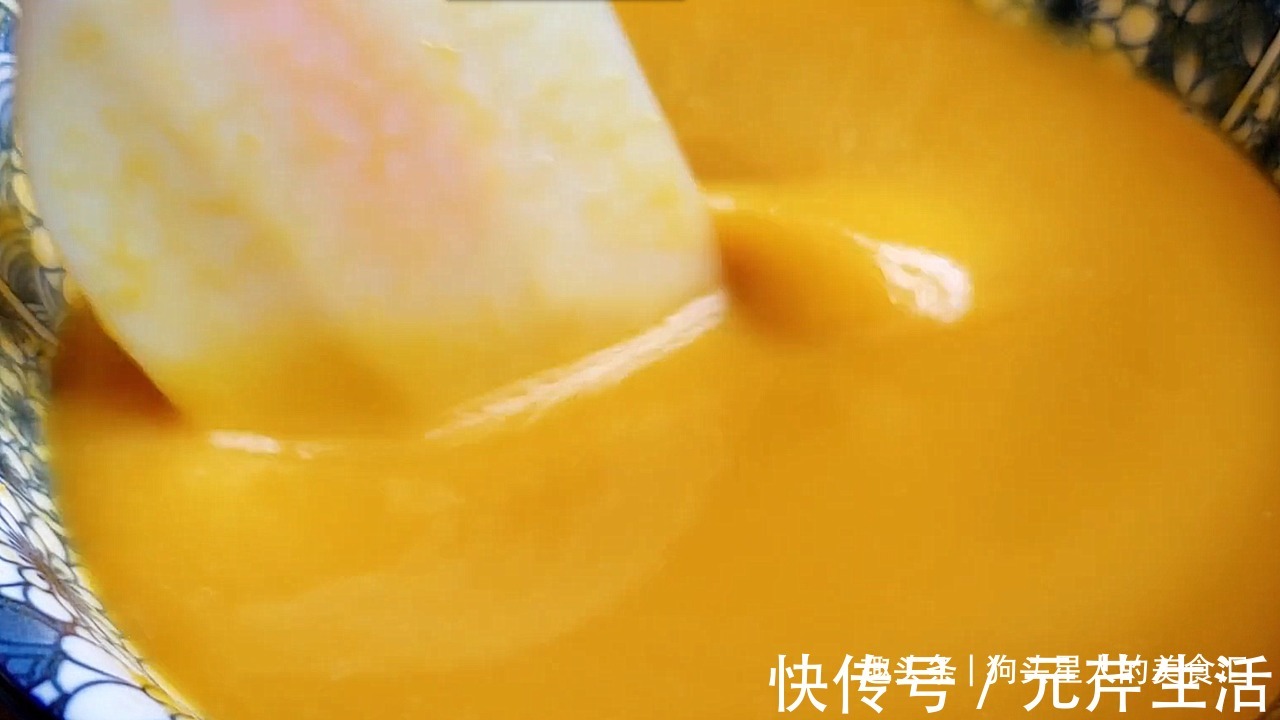 好吃|南瓜不要炒着吃了，教你夏天最好吃的做法，冰凉爽滑，比雪糕好吃