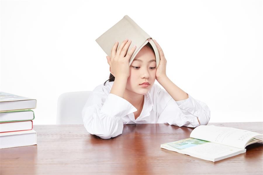 叶子|控制欲强的父母，他们教出的孩子会怎样？想想都让人心疼