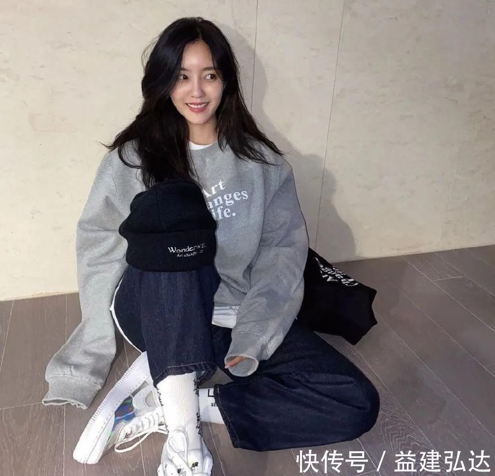卫衣 冬季内搭这么选,保暖显瘦,脱了外套也超美!