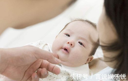 迟缓|宝宝六个月时,这些动作仍不会,宝宝多半是身体发育迟缓,要当心