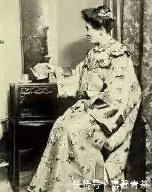 留学生|此人是中国第1位女留学生，日本称她为传奇，美国为她修改法律！