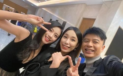 结合往季规律来看，贺三大概率是第五名，伍珂玥夺冠希望渺茫