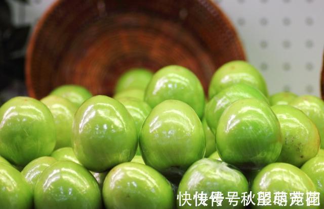 孩子|吃水果身体好?医生坦言:这几种水果少喂孩子吃,容易影响发育