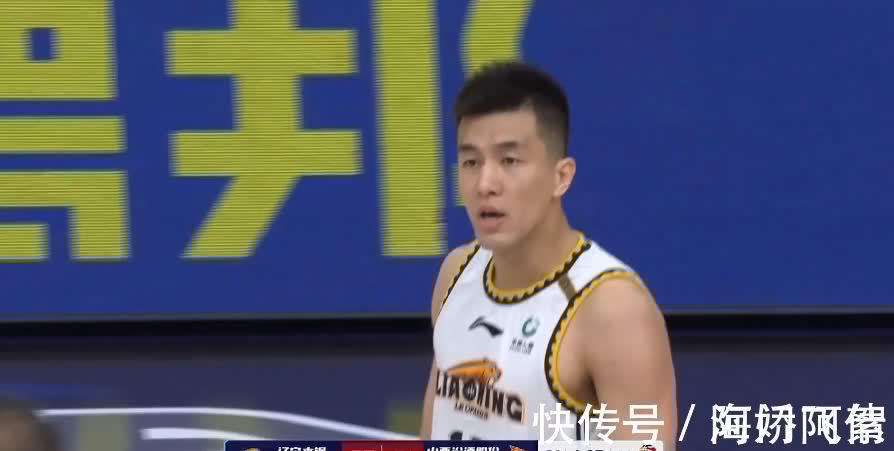 驅(qū)逐|郭艾倫被驅(qū)逐惹大爭(zhēng)議,裁判水平再被質(zhì)疑,球迷:為何不敢回放?