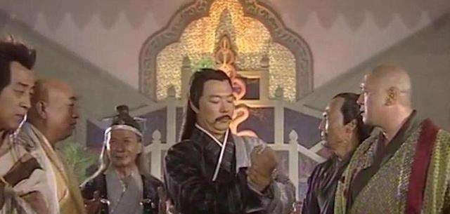 韦一笑每次运功,都要吸一人的血压制寒毒,为何唯独不敢吸蛛儿的血