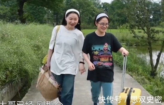 向往|《向往》“女版李诞陈赫”，两个人闹腾笑不停，黄磊看了都无语