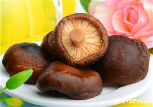 排毒|女性到了中年推荐常吃4种食物,排毒养颜,补气抗衰,滋补身体