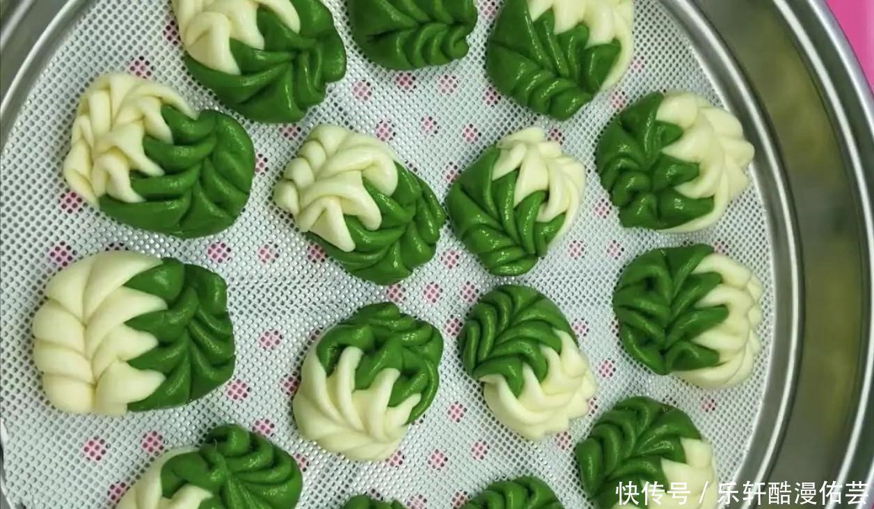 双色花卷不掉色,记住这个小秘诀!