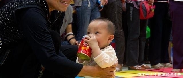 宝妈|宝宝见到这3种人会笑,说明智力发育比同龄人快,将来更有成就