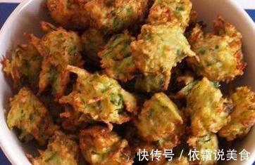 母亲炸萝卜丸子调面糊时，不加水只加“它”，丸子又香又脆！
