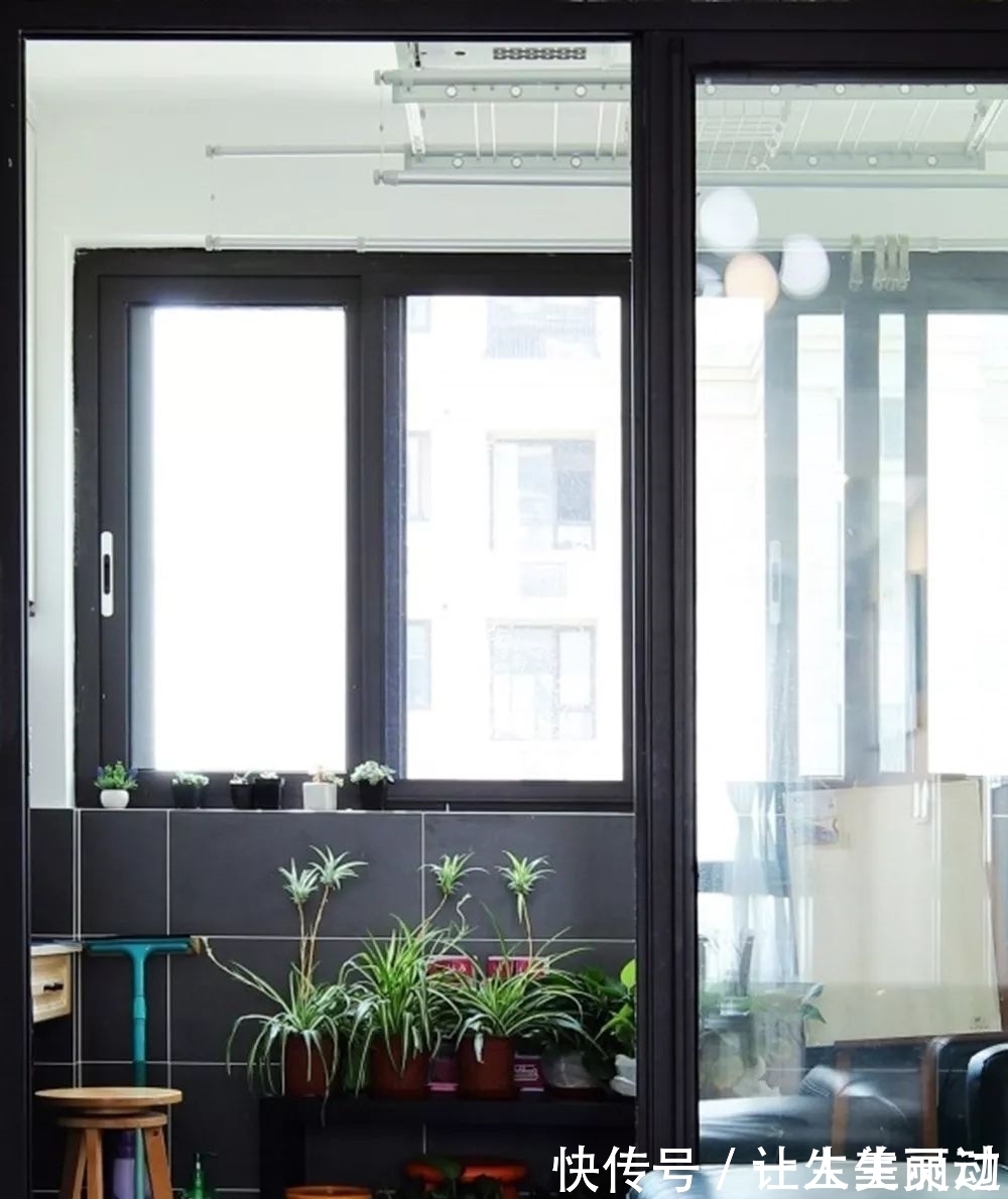 现代|68㎡现代北欧,深色系的简约空间,热情与温情的交织