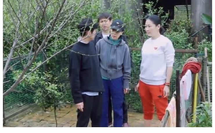 熒幕初吻|妹妹張子楓熒幕初吻被奪，《向往5》黃磊放話了：我要打死他！