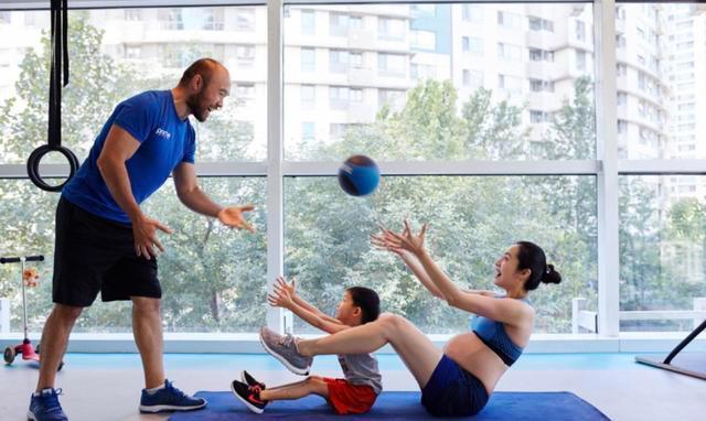 wifi|“我怀孕了,把你家wifi关了。”孕妇怕辐射敲遍邻居门,回复成亮点