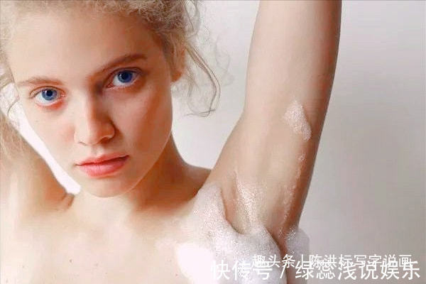 三招&画了51年人体,敢冒险画胖女人,不顾批评靠三招反丑为美扭转乾坤