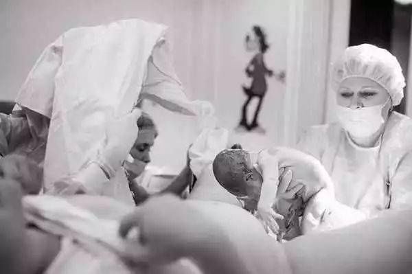 分娩|震撼!实拍产妇分娩全过程,记录新生命诞生的艰辛美好