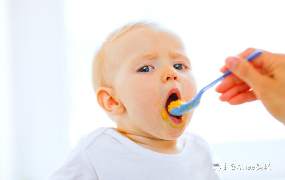 欣欣|想让宝宝顺利接受辅食?除了米粉选择正确以外,喂养方式也很关键