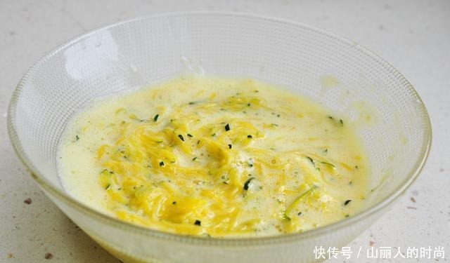 早餐|快手早餐蛋饼2款,菜多易熟,又软又嫩,可口滋润防秋燥