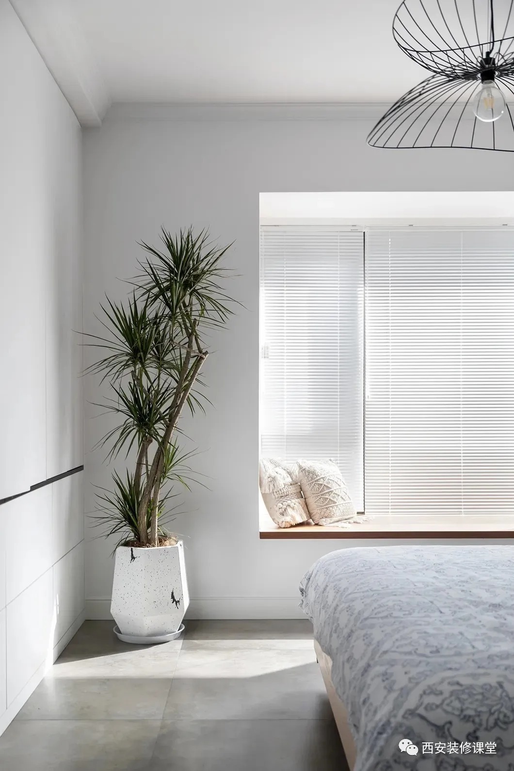 极简|130㎡开放餐厨，通铺瓷砖，打造高质量住宅