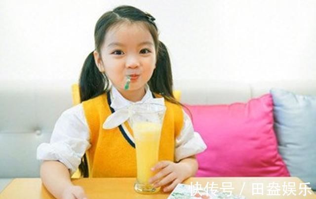 紅毯|她4歲參加爸爸去哪兒走紅，6歲年入百萬(wàn)養(yǎng)全家，今現(xiàn)狀讓人心疼