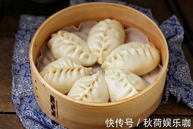 做法|教你既好看又好吃的包子做法，透白暄软口感鲜美，出锅就被抢光了