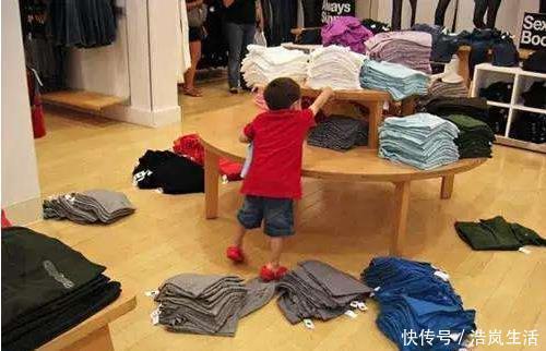 孩子|“熊孩子”偷拍爸爸洗澡,照片发到家长群,爸爸:从此拒开家长会