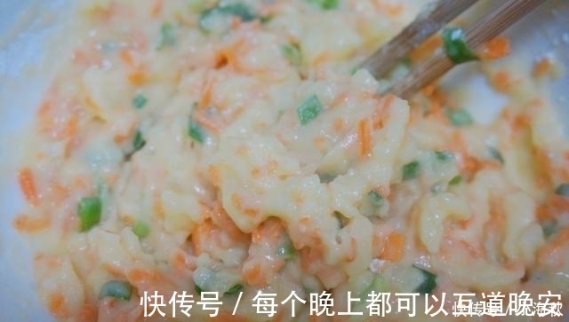 小吃|这菜一年四季都便宜, 用它做个小吃, 酥酥脆脆, 老人小孩都爱吃