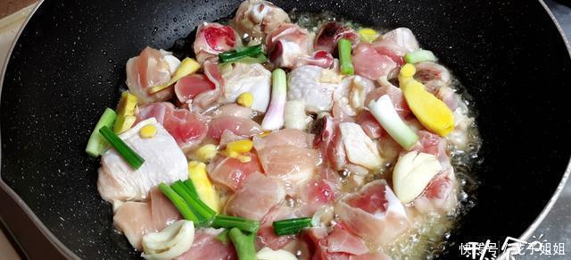 冷天|大冷天炖上这1锅,香而不腻还保暖,一家三口吃的满嘴油,真过瘾