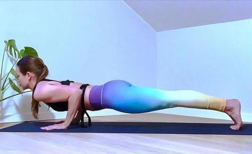 瑜伽|练了那么久的瑜伽四柱支撑,你真的会做了吗?