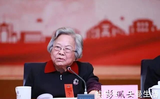 颜体#彭佩云题字手迹欣赏,颜筋柳骨笔墨精到,笔法颇具唐楷气象