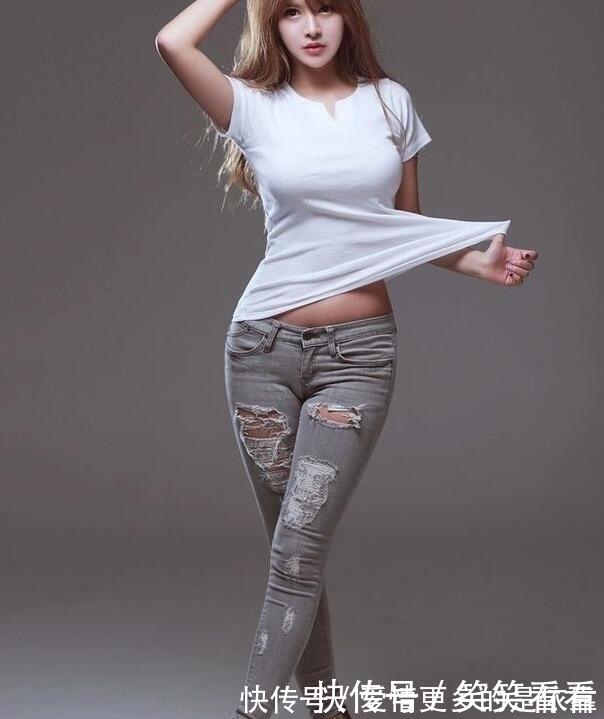 小姐姐|街拍美女清爽迷人的紧身牛仔裤小姐姐,突显身材与气质