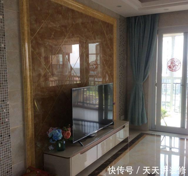 亲戚|晒晒新房,亲戚说背景墙大气,老公也夸全屋贴砖10年都不会变旧