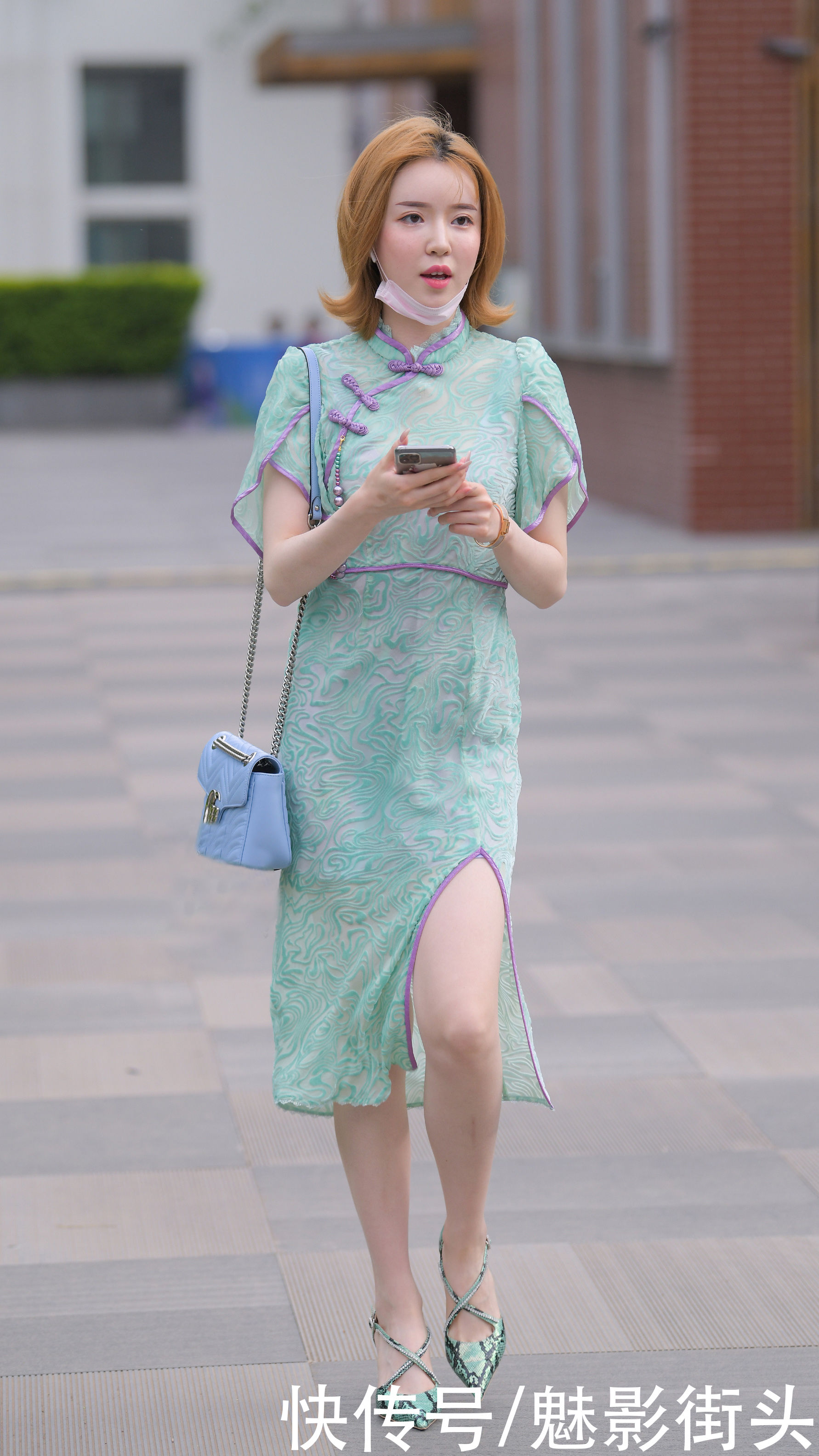 入春多穿绿色，绿色改良款旗袍+绿色高跟鞋，优雅体面又高级