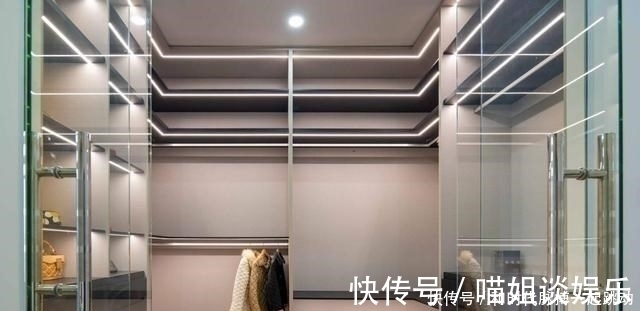 壁挂电视|卖掉城里100㎡,回农村建230㎡别墅,一楼院子顶楼露台,生活安逸