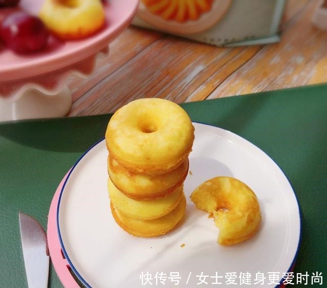 迷你甜甜圈,松软有弹性,香甜又好吃!