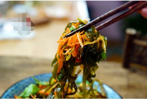 ½ÌÄãÁ¹°èº£´øË¿×îÏãµÄ×ö·¨£¬³Ôµ½Í£²»ÏÂÀ´£¬¶àÒ»²½¾ÍÐÐÁË£¡