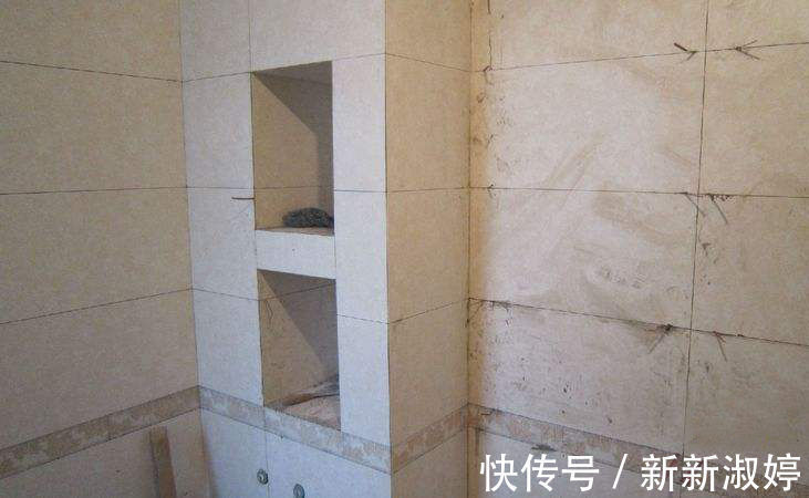 承重墙|我家卫生间小到柜子放不下,老公用这一招解决收纳问题,好机智!