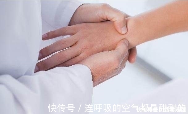 按压|长期便秘的人,按压手上“通便穴”,帮你排便顺畅,一身轻松