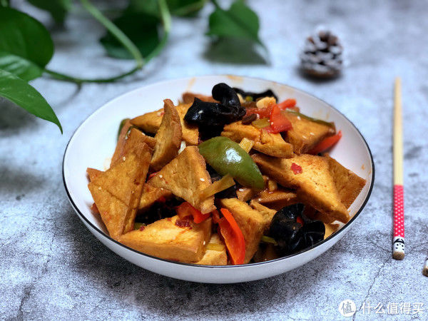 好吃|家常豆腐这样做才正宗,外香里嫩,好吃又下饭,比大鱼大肉香多了