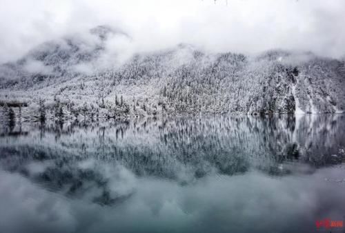 冬雪|九寨沟迎来第一场冬雪