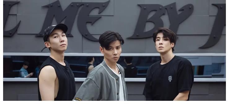 《哥哥》中拿过人气第一的3个人，谁会是最终的C位，悬念其实不大