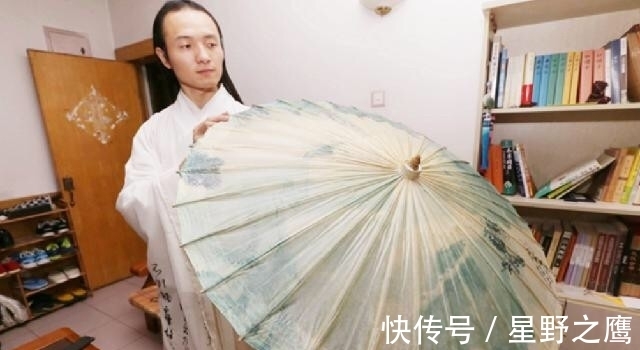 金少白|西安90后金少白,长发及腰,汉服加身10年,无视一路非议与嘲讽