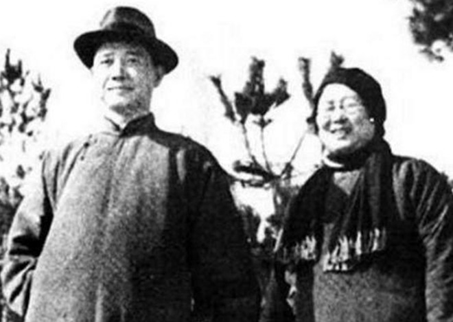 汉奸|汪精卫的小儿子,77岁回大陆祭拜父母,见到父母跪像后说了啥?